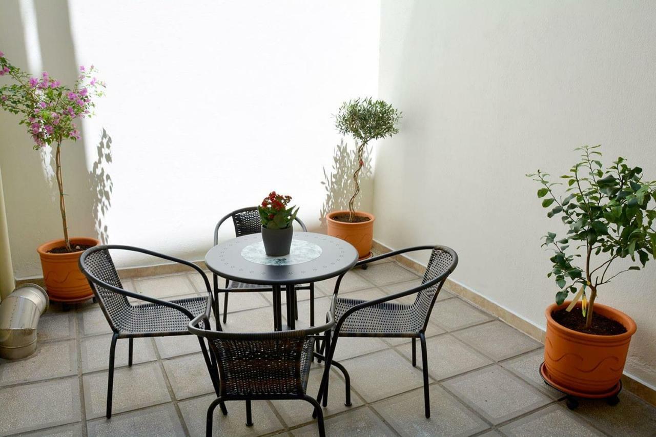 Quiet Urban Studio With Private Backyard Saloniki Zewnętrze zdjęcie